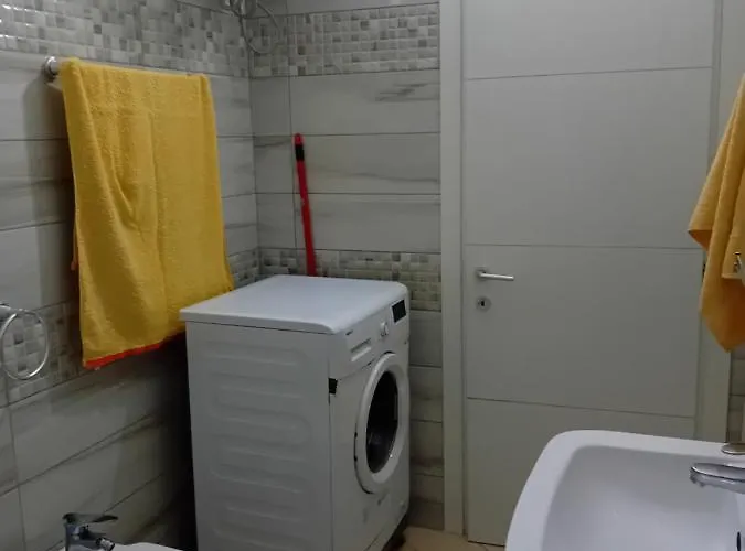 Amar Appartamento Golem (Tirana)